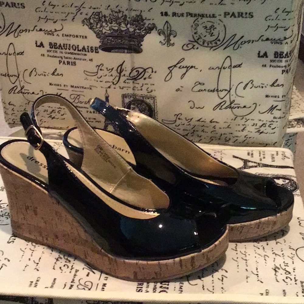 Shoe